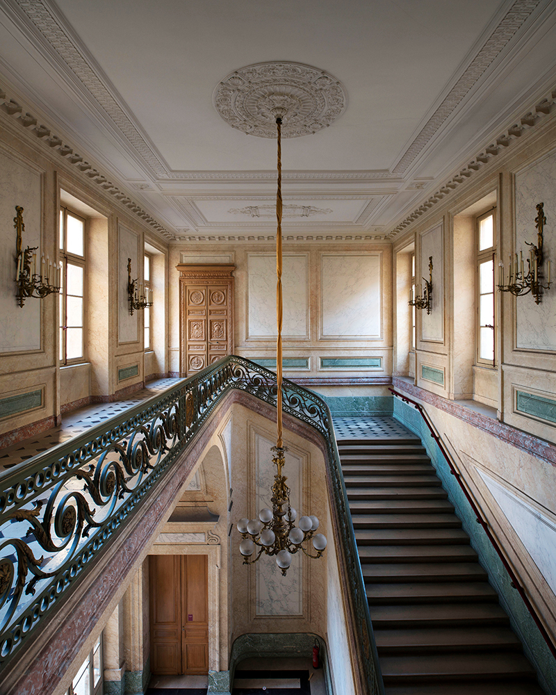 Design Museum in Paris Opens In The Place Of A Luxury Hotel
