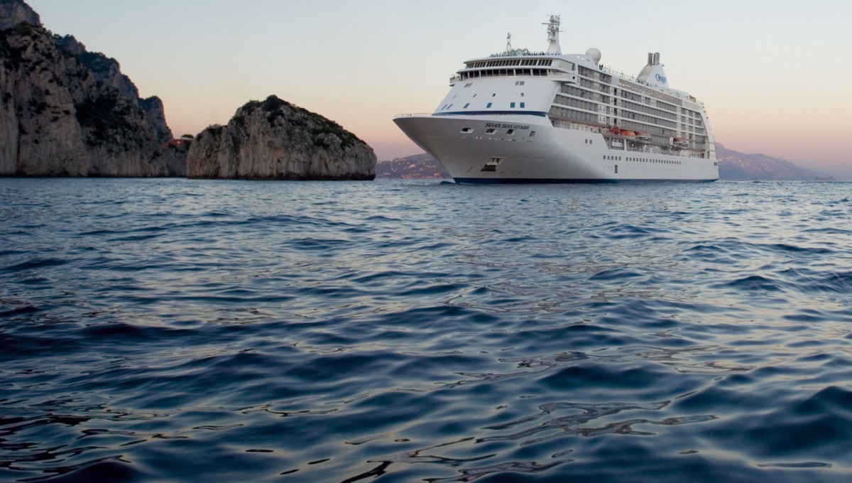 Luxury cruise lines - Regent Seven Seas Voyager