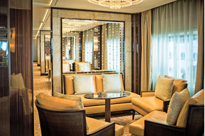 Regent Seven Seas Voyager - Horizon Lounge