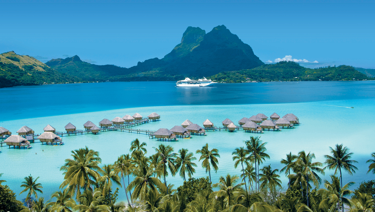 Paul Gauguin in Polynesia, an example of the growing trend for single country cruises