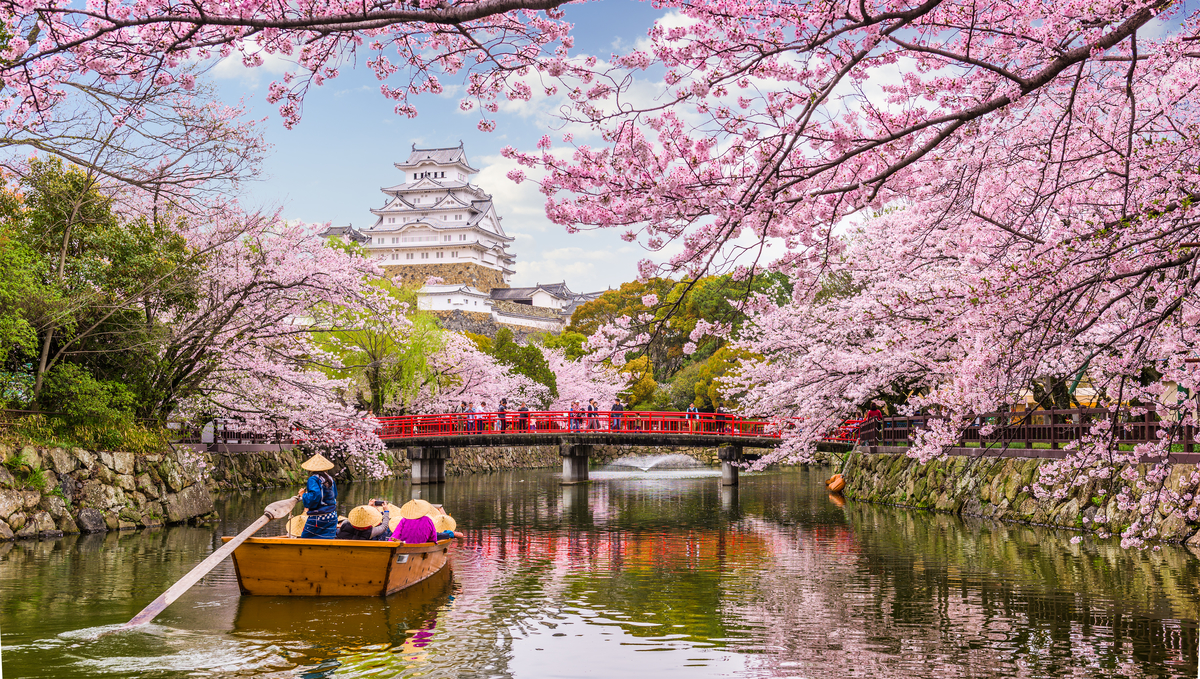 Himeji Castle in Japan, one of the best garden cruise destinations