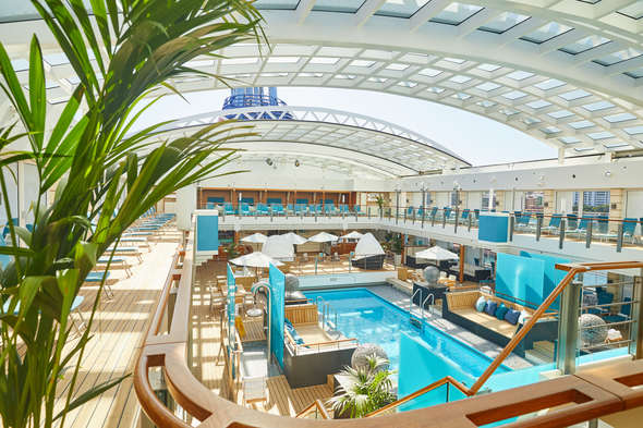 Hapag-Lloyd Cruises - MS Europa 2 pool deck