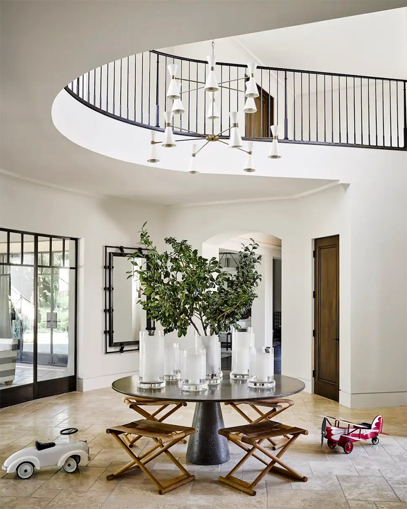 Martyn Lawrence Bullard – Exuberant And Functional Residences