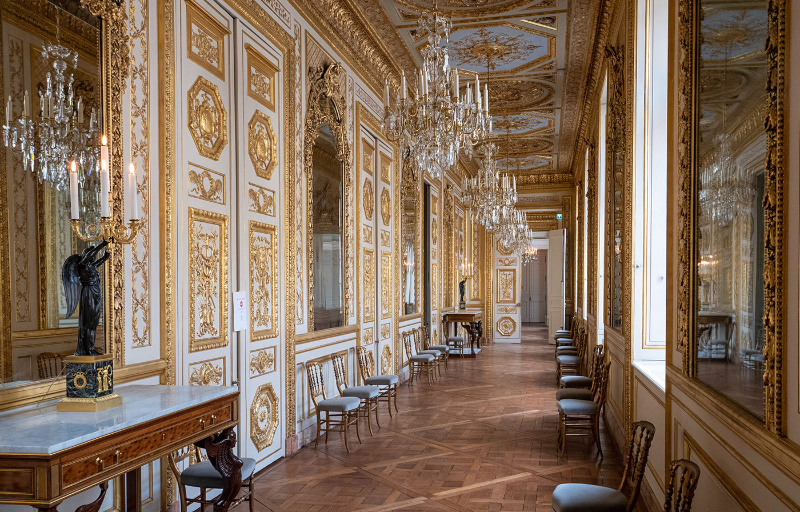 Design Museum in Paris Opens In The Place Of A Luxury Hotel