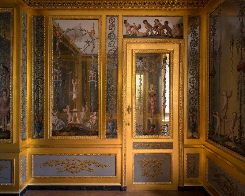 Design Museum in Paris Opens In The Place Of A Luxury Hotel