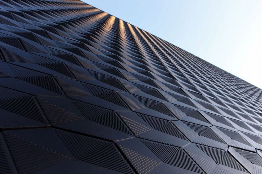 Hexchar facade by Made of Air at Audi Trudering dealership