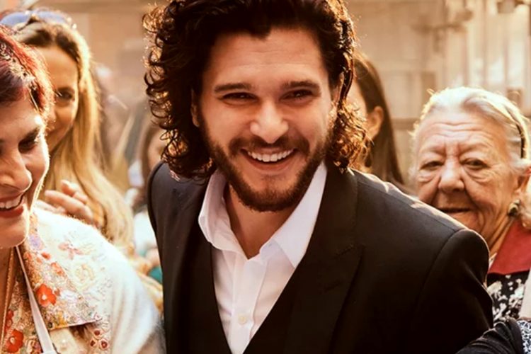 Take a Look at Dolce & Gabbana New Ad Campaign Starring GoT Superstars - Game of Thrones, GoT - Emilia Clarke - Kit Harington - The One new fragrance ➤ Discover the season's newest design news and inspiration ideas. Visit Daily Design News and subscribe our newsletter! #dailydesignnews #designnews #bestdesignevets #GameofThrones #GoT